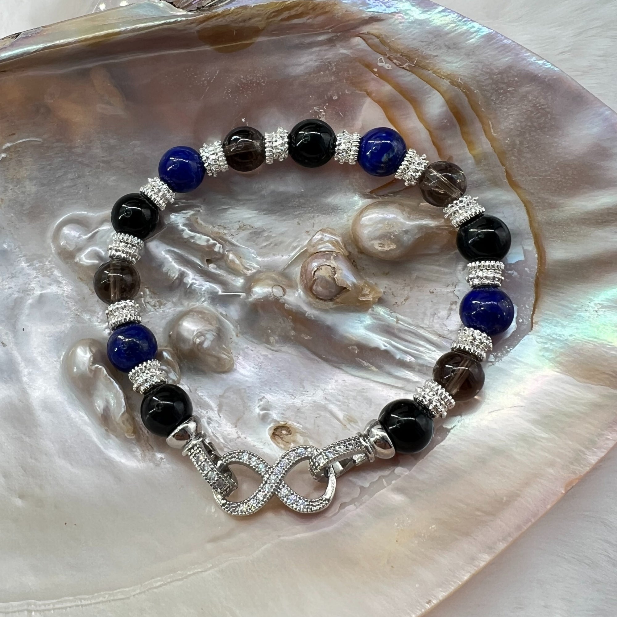 Midnight Oracle - Grounded Wisdom With Calm Focus (TG3)